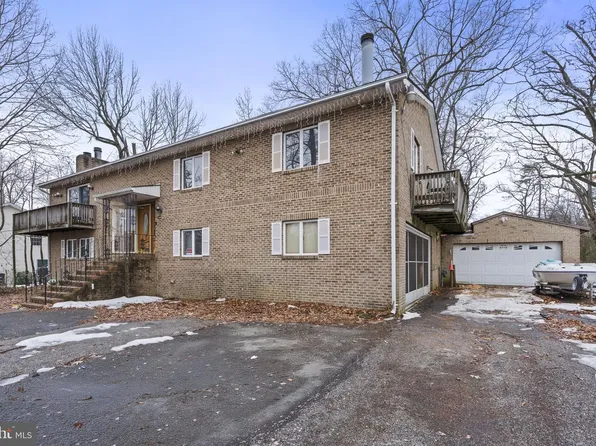 7811 Heflin Dr, Clinton, MD 20735