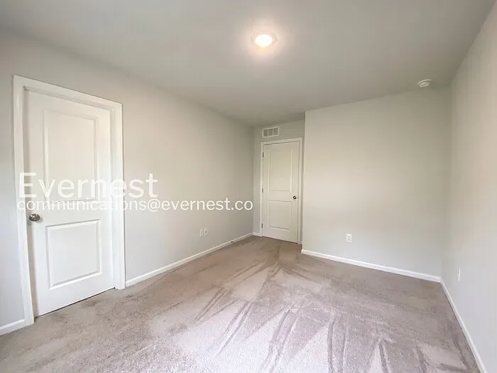 4107 Olive St — Photo 11