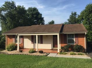 527 Missimer Ln, Vinton, VA 24179