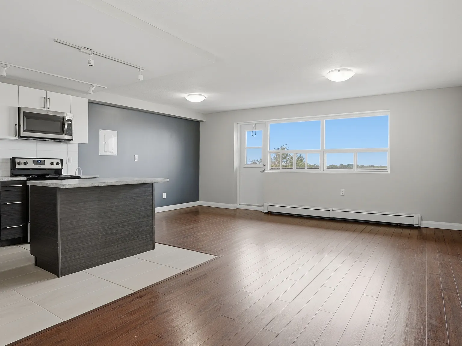 375 Scott Street — Photo 3