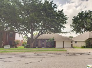 813 Indian Run Dr, Pflugerville, TX 78660