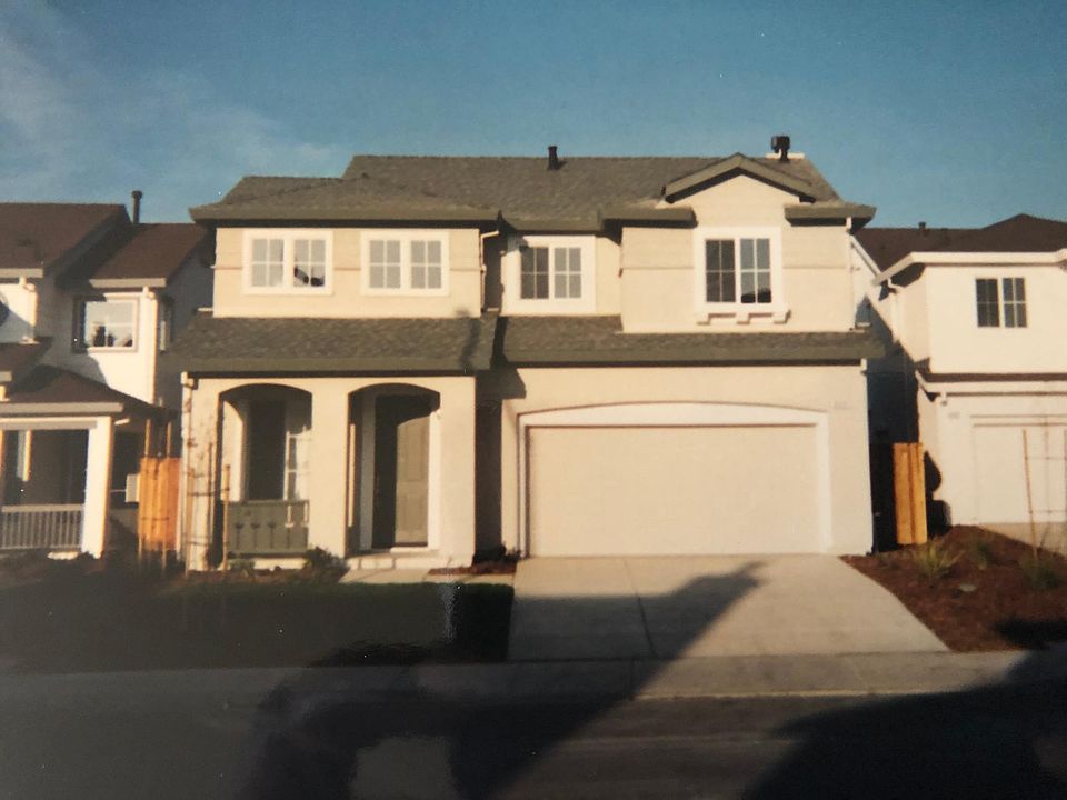 1st image of 859 Winnipeg Ct