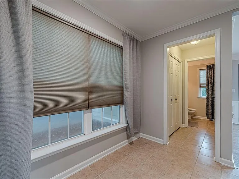 300 Balaban Cir — Photo 11