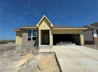 121 University Ave, Troy, TX 76579