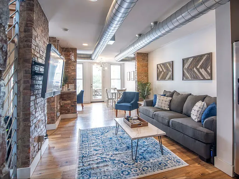 1223 Jackson St #2 — Photo 4