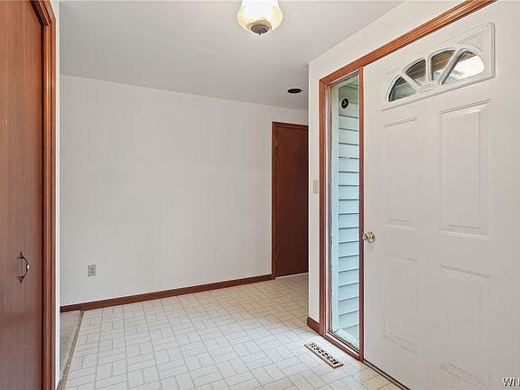 3rd image of 357 Cardinal Ln