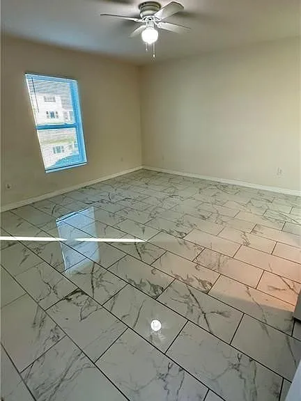 3301 SW 15th Pl — Photo 10
