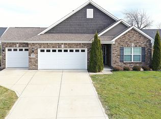 121 Halldale Dr, Whiteland, IN 46184