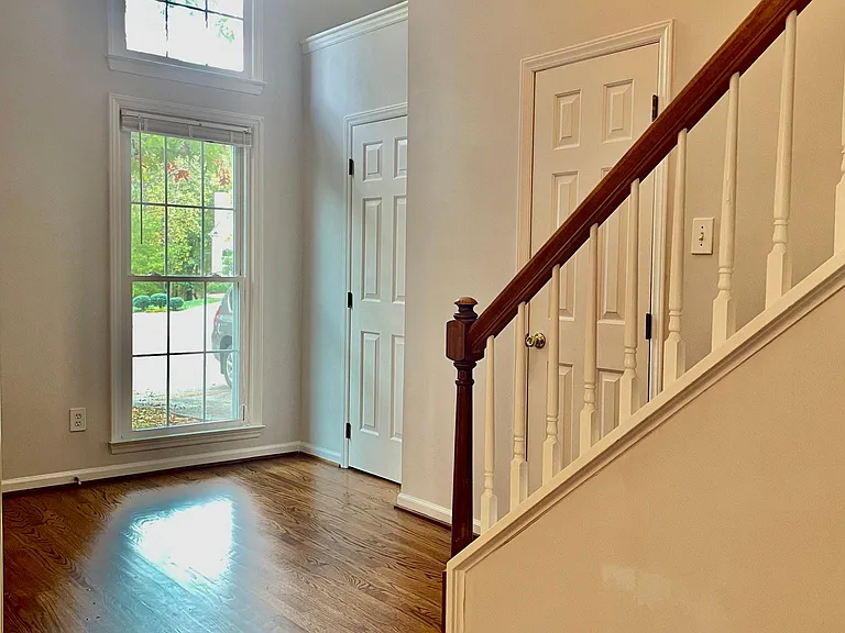 325 Catlin Rd — Photo 11