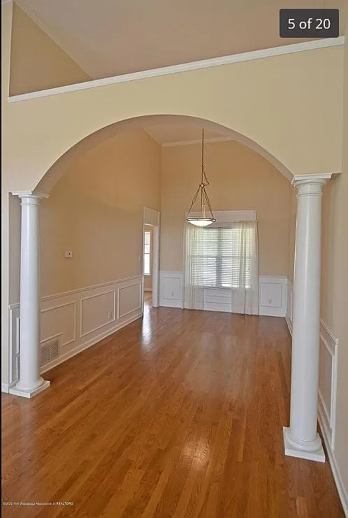 3 bed, 1806 sqft, $2,495 — Photo 3