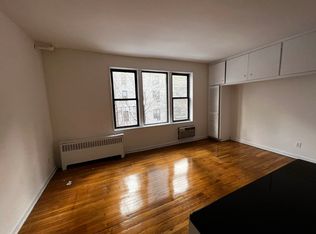 355 E 73rd St #3H, New York, NY 10021
