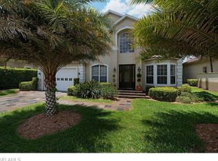 1687 Gordon River Ln, Naples, FL 34104