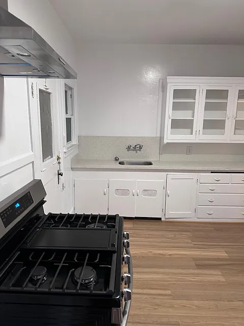 Studio, 600 sqft, $1,750 — Photo 3