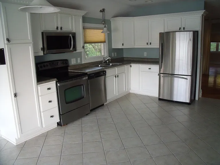 6 N Crooked Lake Dr — Photo 2