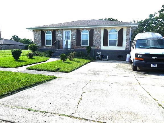 2nd image of 153 Clemson Dr
