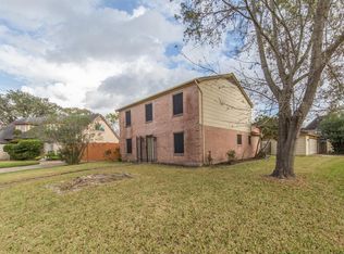 12311 Secretariat Ct, Houston, TX 77071