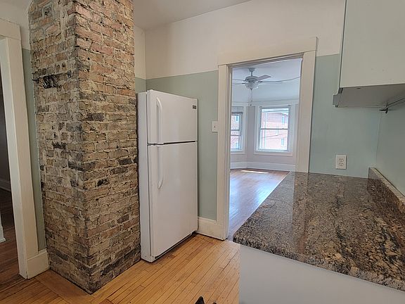 3rd image of 1113 Washington Blvd #2