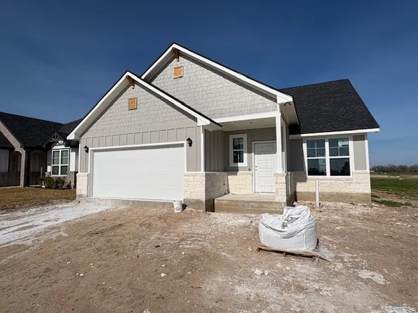 1928 Stubbs Dr, Bryan, TX 77807