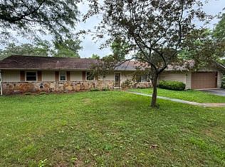 108 Fleming St, Tullahoma, TN 37388