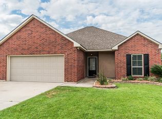 306 Cezanne Dr, Rayne, LA 70578