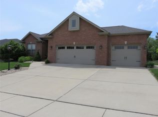 1210 Fall Dr, Godfrey, IL 62035