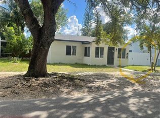 2434 N Coolidge St, Hollywood, FL 33020