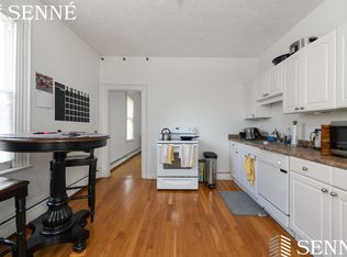 408 Putnam Ave #1, Cambridge, MA 02139