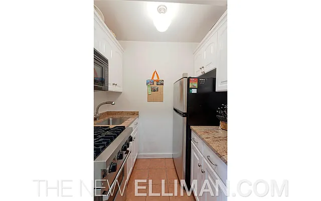 Rented by Douglas Elliman | media 10