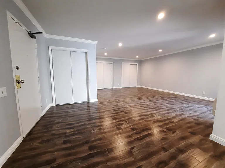 7523 Hollywood Blvd — Photo 23