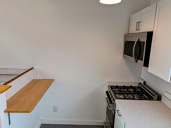 4th image of 734 S 5th St W APT B