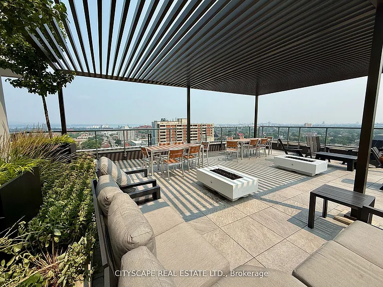 212 King William St #603 — Photo 32