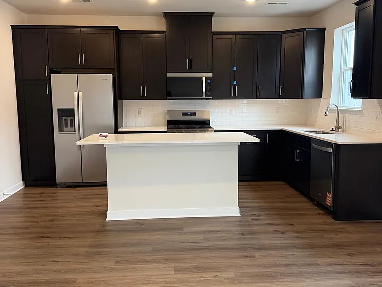 616 Brass Ln — Photo 9
