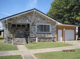 210 A St SE, Miami, OK 74354