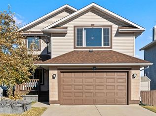 50 S Sheep River Cres, Okotoks, AB T1S1R3