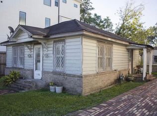 1040 E 29th St, Houston, TX 77009