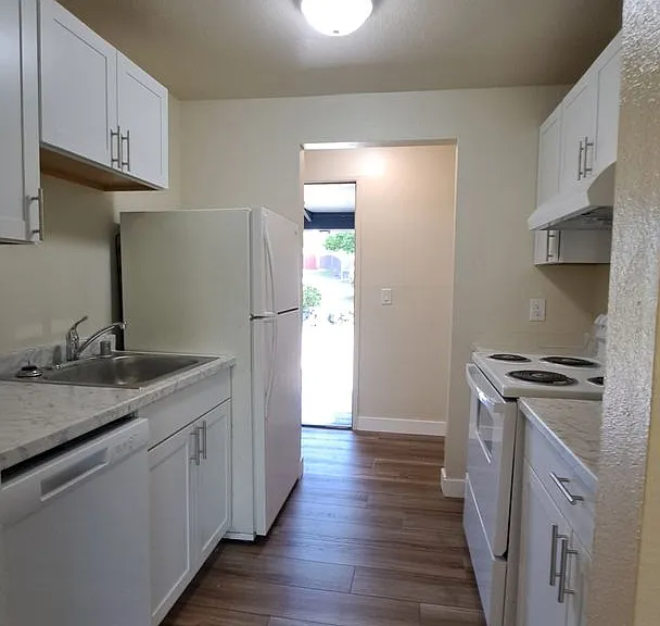 1934 Lincoln Ave SE #203 — Photo 27