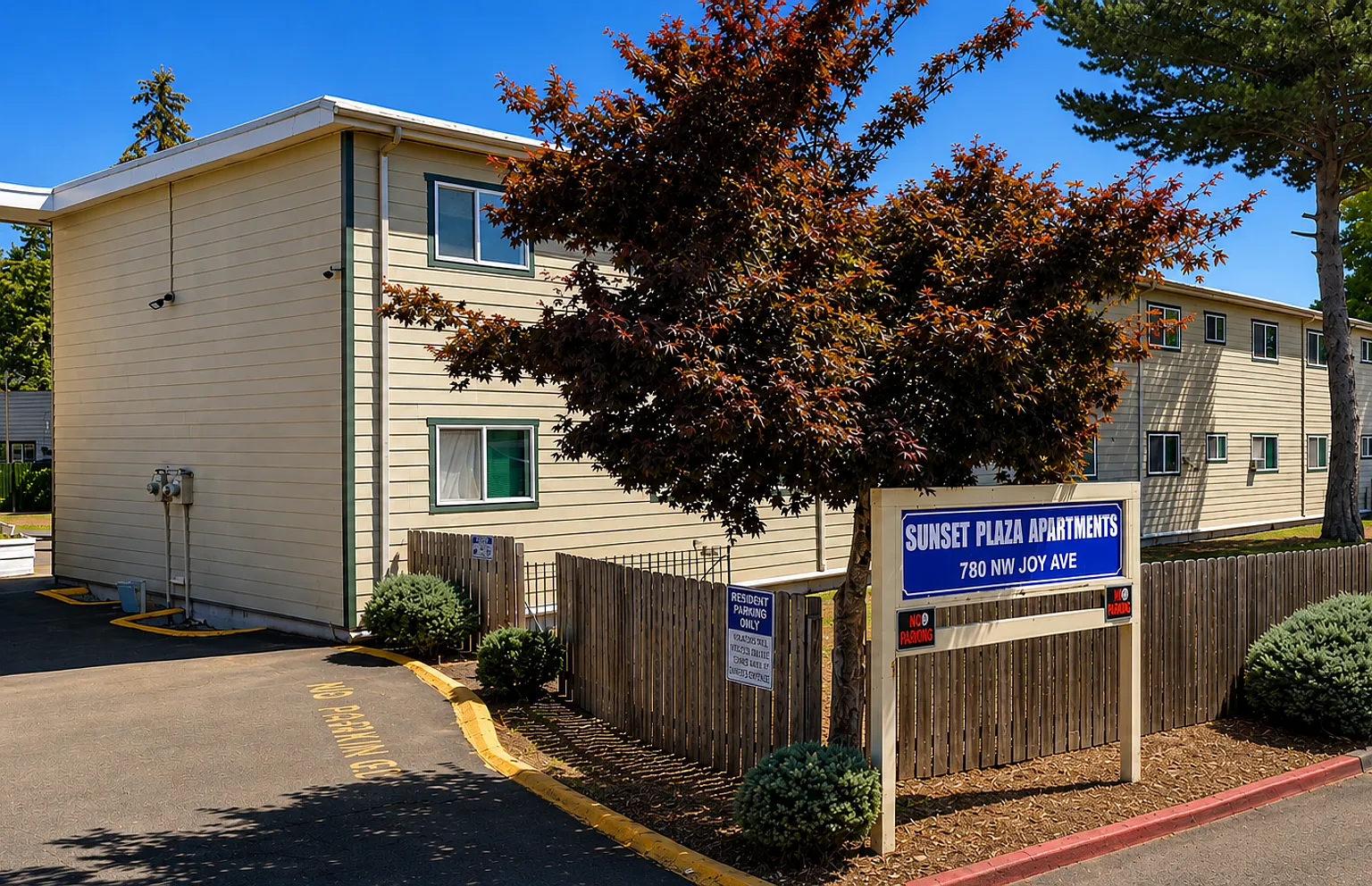 Sunset Apartments — Photo 2
