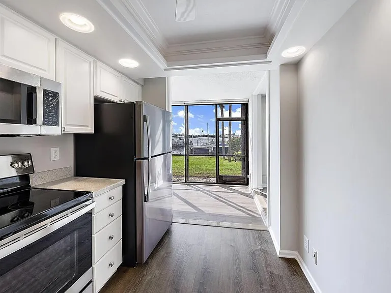 1748 Jupiter Cove Dr #121A — Photo 9