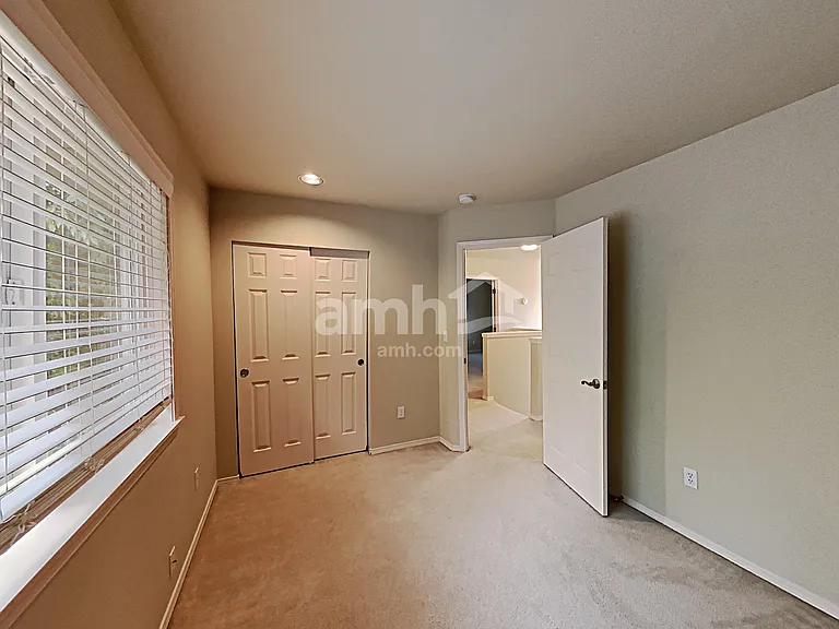 114 207th St E — Photo 18