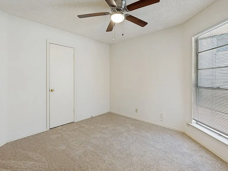 7803 Forest Rnch — Photo 16