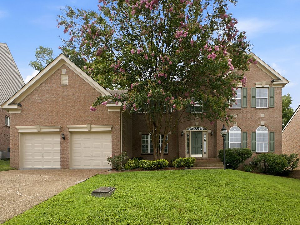 1st image of 809 Holt Grove Ct