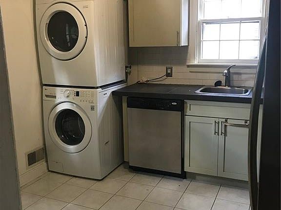 4th image of 606 W 32nd St