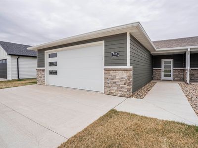 702 17th St SE UNIT 2, Orange City, IA, 51041