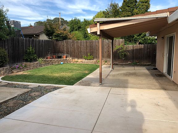 5th image of 1807 Finch Dr