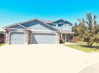 1525 N Tessa Ave, Meridian, ID 83642