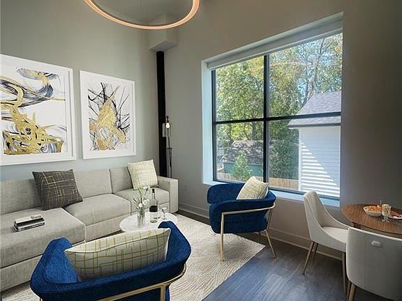 5th image of 108 Park Pl #309
