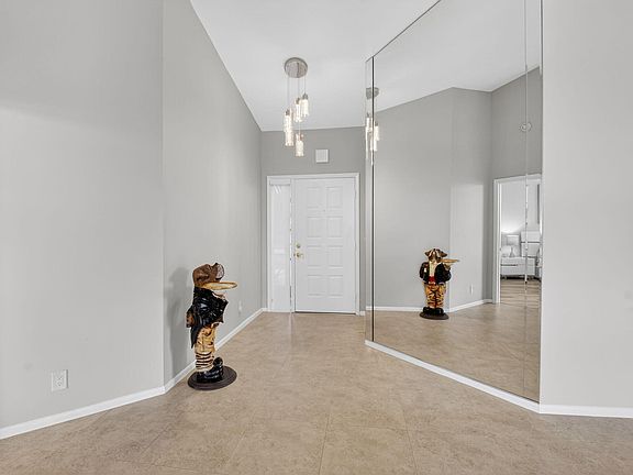 4th image of 7400 Hearth Stone Avenue