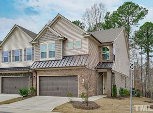 819 Rymark Ct, Cary, NC 27513