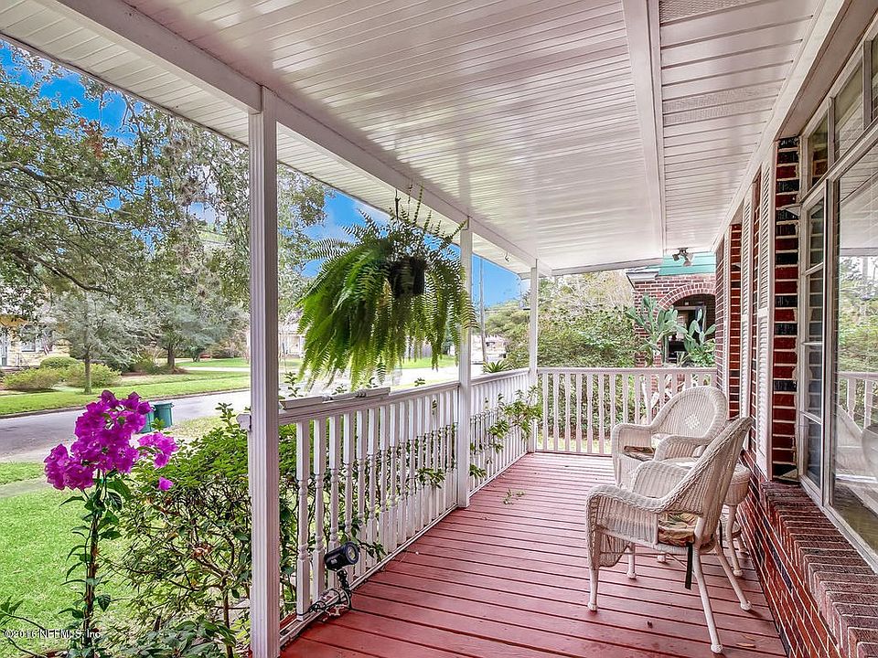 Wonderful Front Porch