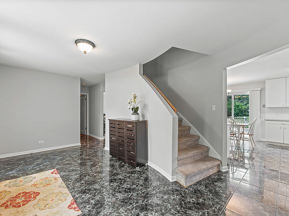 3rd image of 1271 North Ave